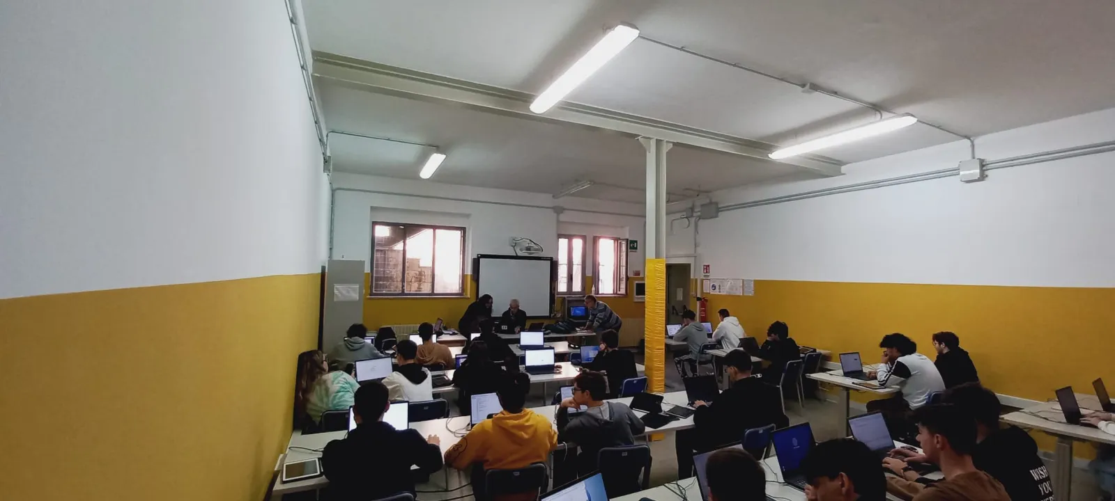 Laboratorio di informatica, sede di viale Dante